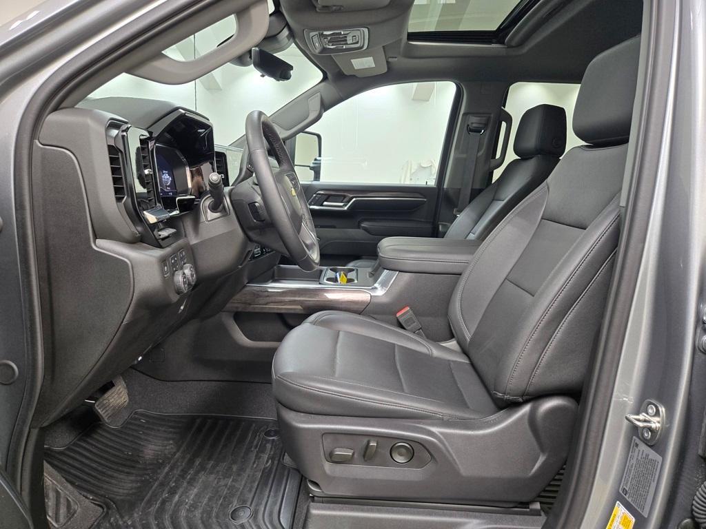 used 2024 Chevrolet Silverado 3500 car, priced at $76,880