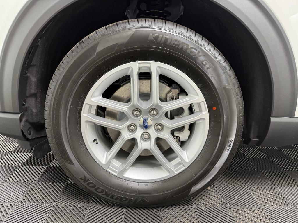 new 2026 Ford Explorer car, priced at $46,685