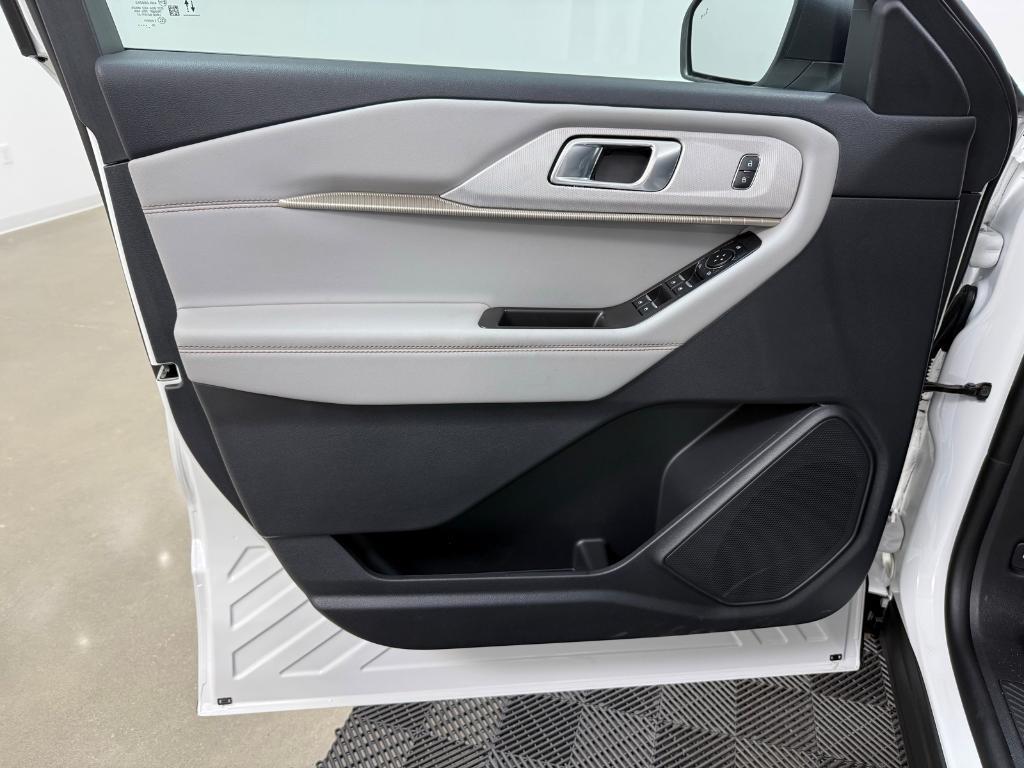 new 2026 Ford Explorer car, priced at $46,685