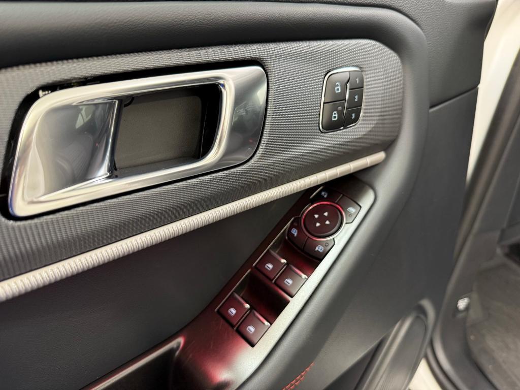 new 2025 Ford Explorer car, priced at $47,114