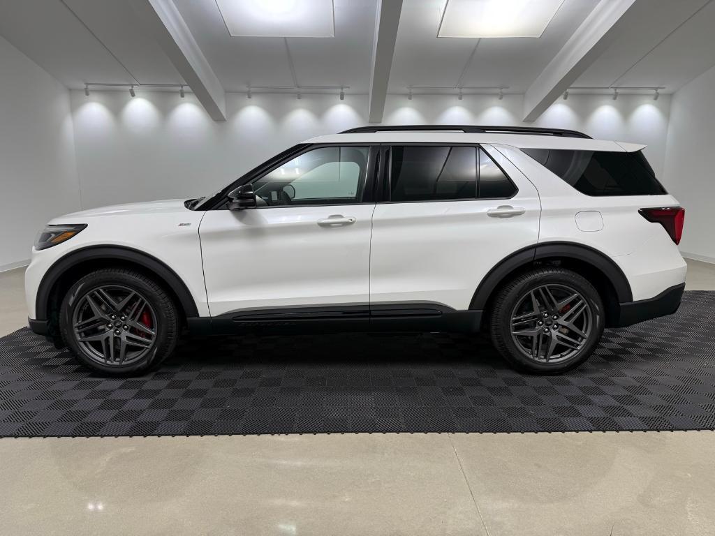 new 2025 Ford Explorer car, priced at $47,114