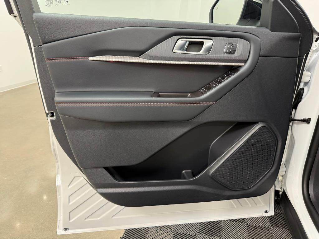 new 2025 Ford Explorer car, priced at $47,114