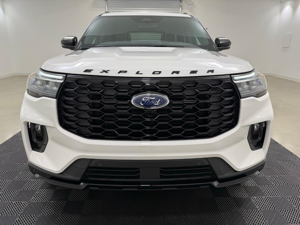 new 2025 Ford Explorer car, priced at $47,114