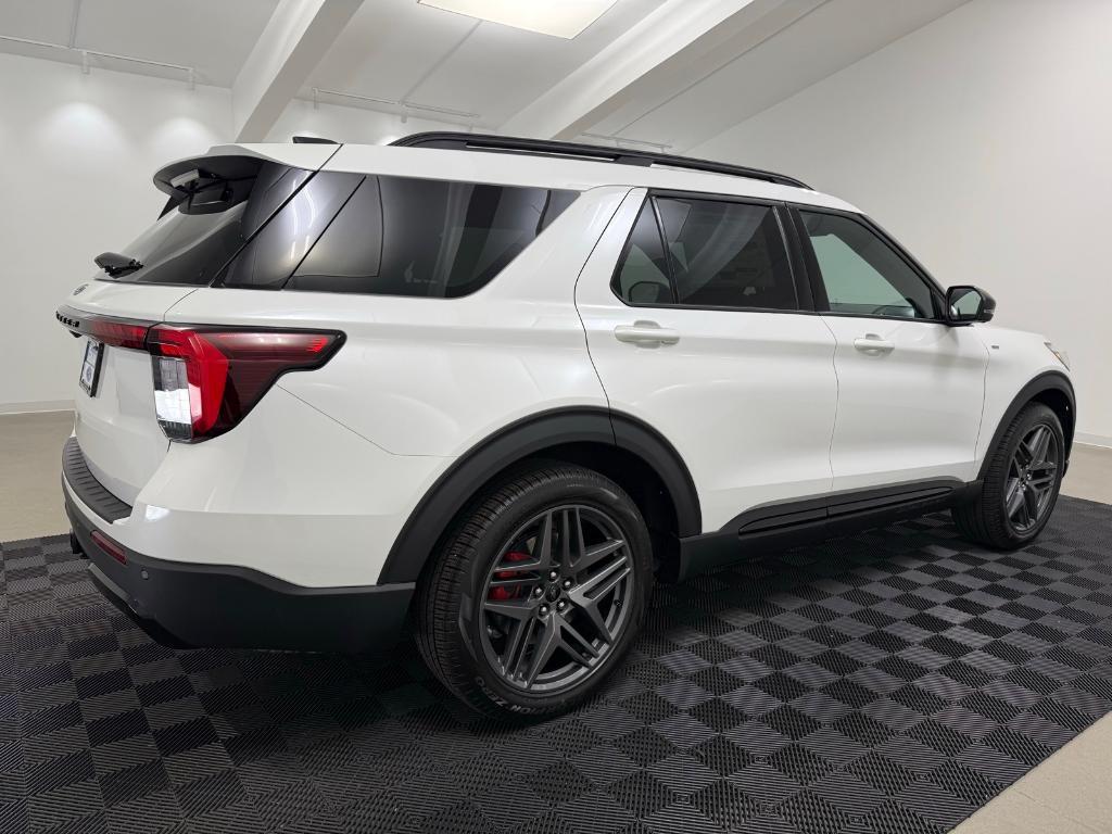 new 2025 Ford Explorer car, priced at $47,114