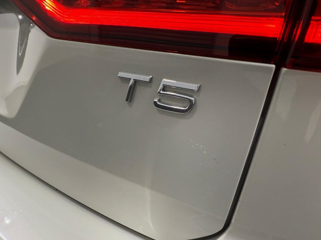 used 2020 Volvo V60 car, priced at $31,480