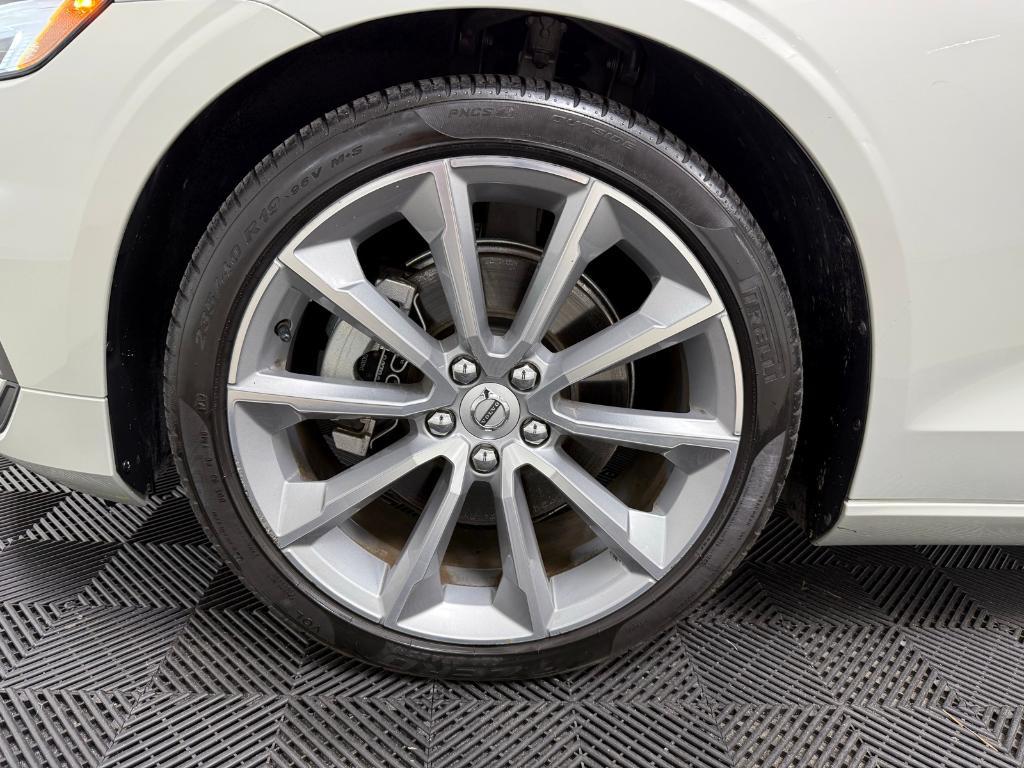 used 2020 Volvo V60 car, priced at $31,480