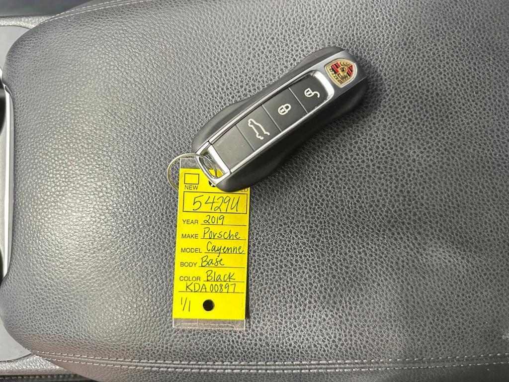used 2019 Porsche Cayenne car, priced at $27,480
