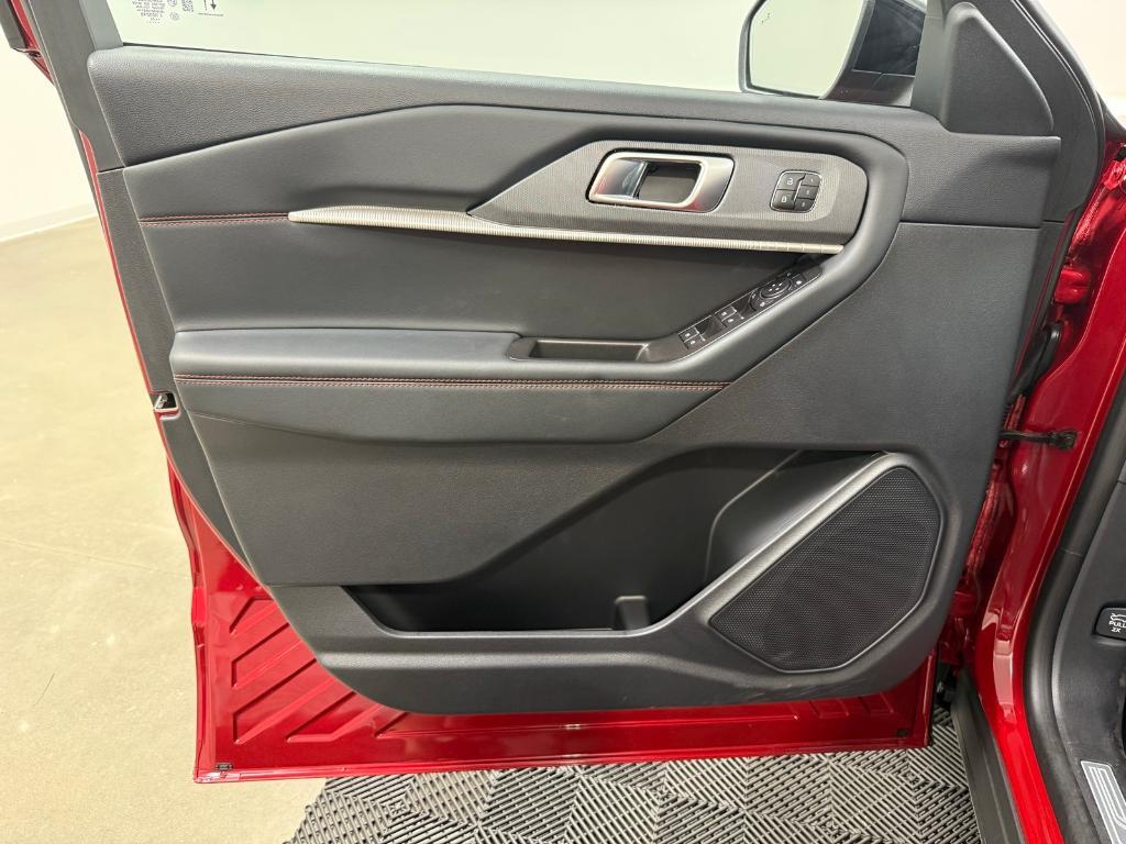 new 2025 Ford Explorer car, priced at $51,251