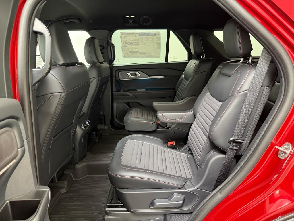 new 2025 Ford Explorer car, priced at $51,251