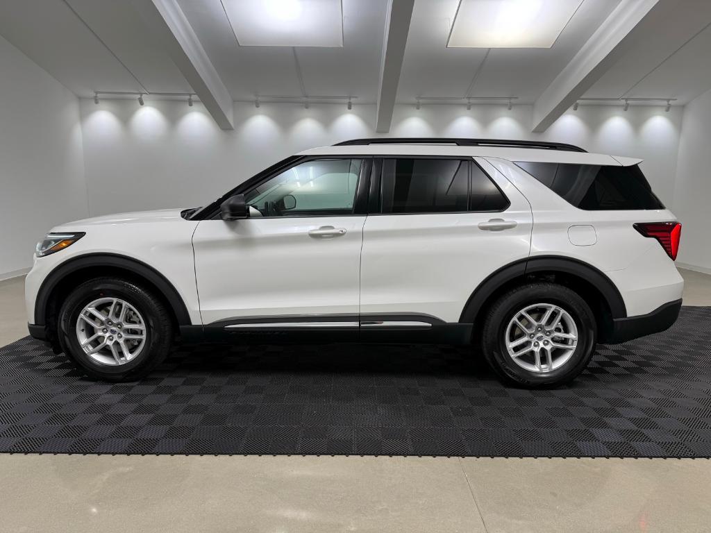 new 2025 Ford Explorer car, priced at $42,651