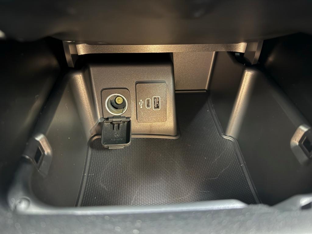 new 2025 Ford Explorer car, priced at $42,651