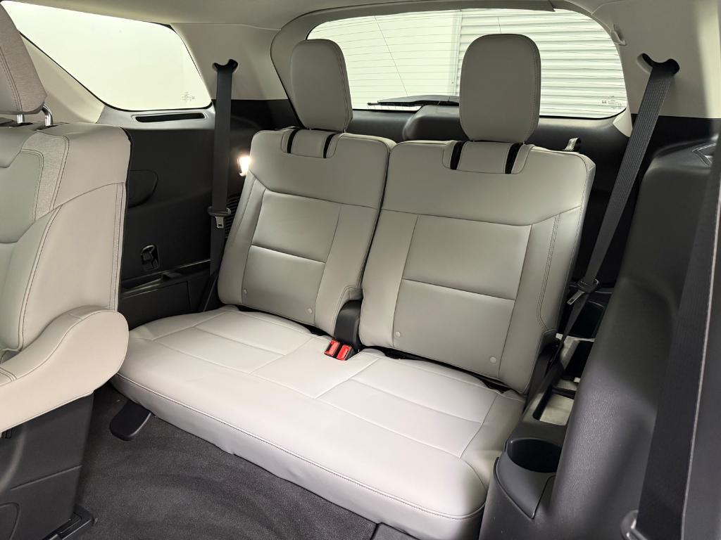 new 2025 Ford Explorer car, priced at $42,651