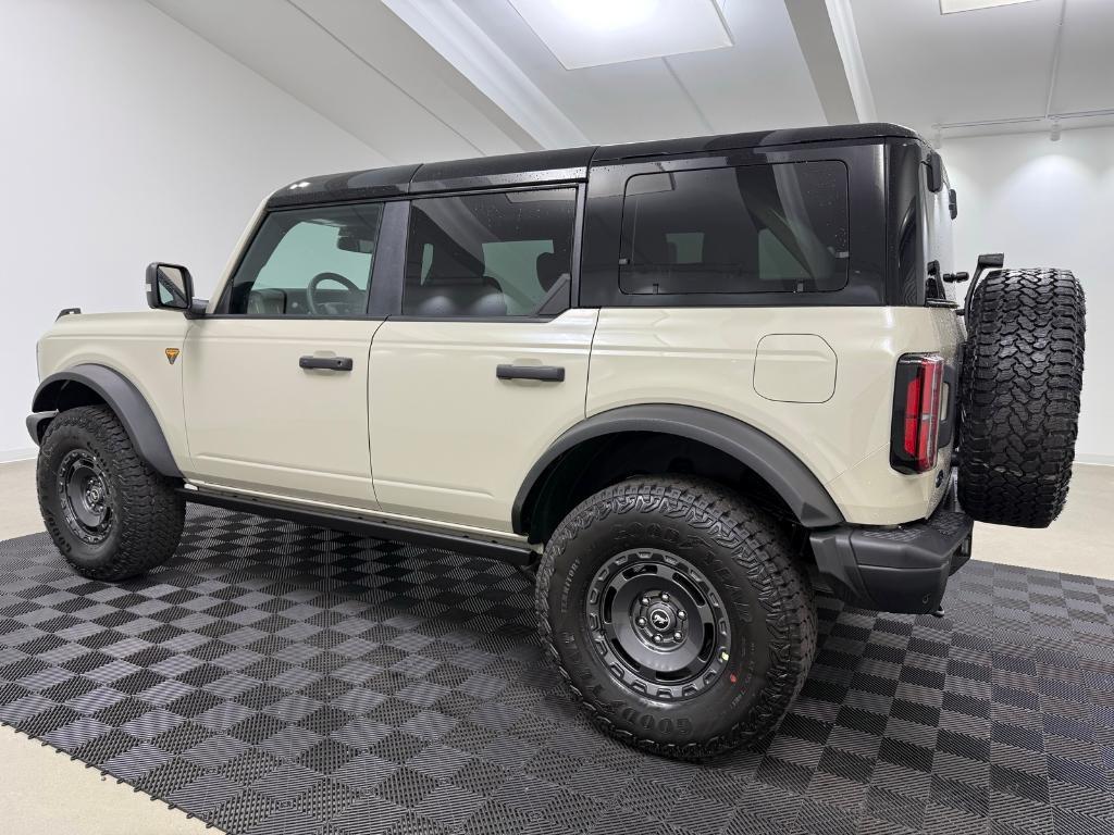 new 2025 Ford Bronco car, priced at $64,036
