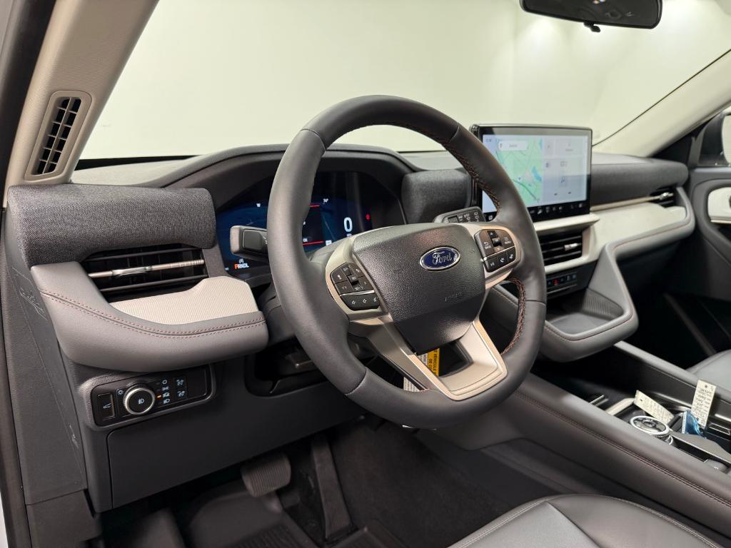 new 2025 Ford Explorer car, priced at $42,586