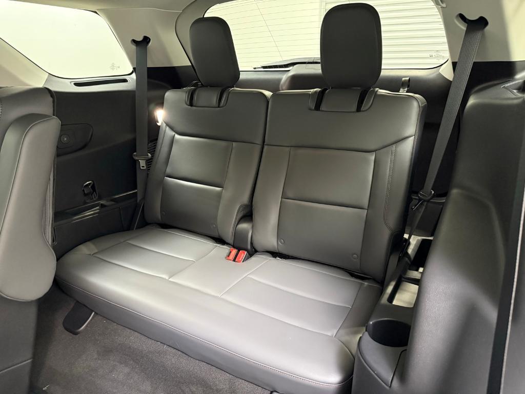 new 2025 Ford Explorer car, priced at $42,586
