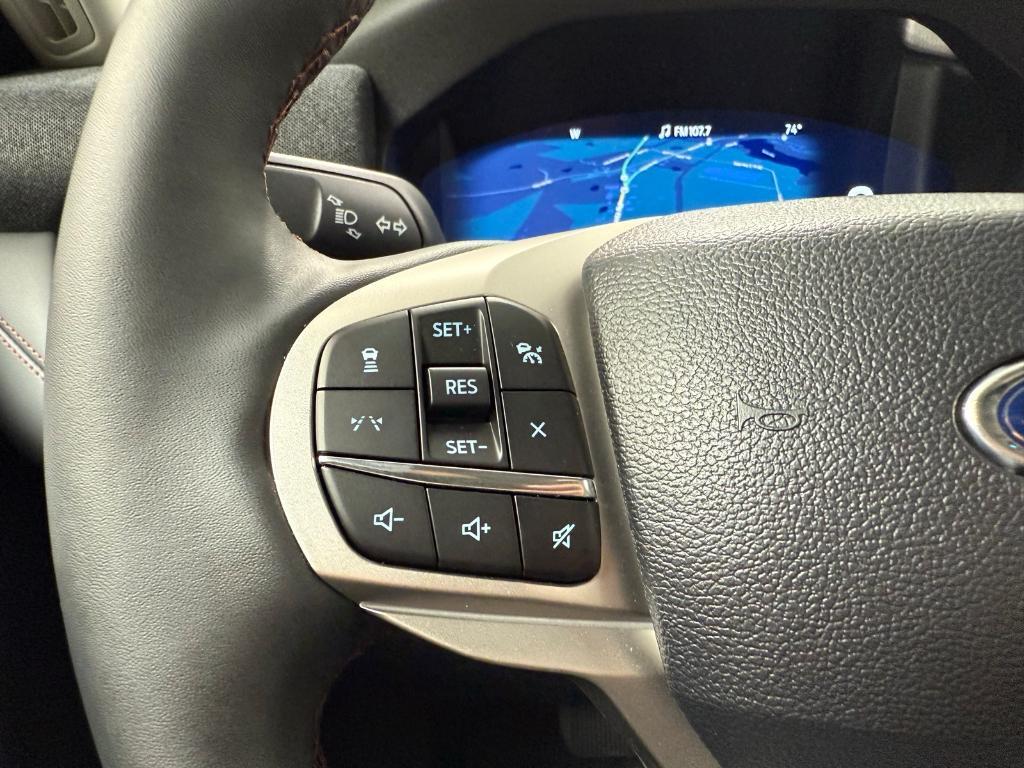 new 2025 Ford Explorer car, priced at $42,586