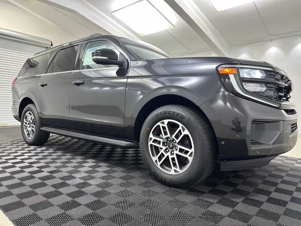 new 2025 Ford Expedition Max car, priced at $72,400