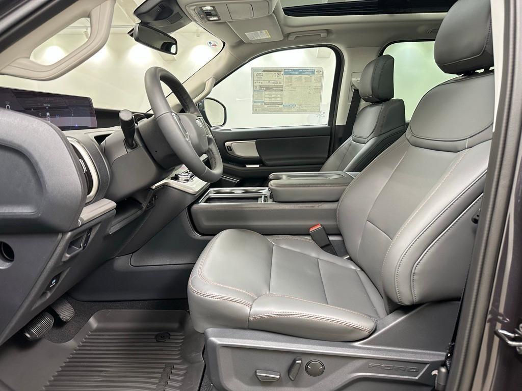 new 2025 Ford Expedition Max car, priced at $72,400