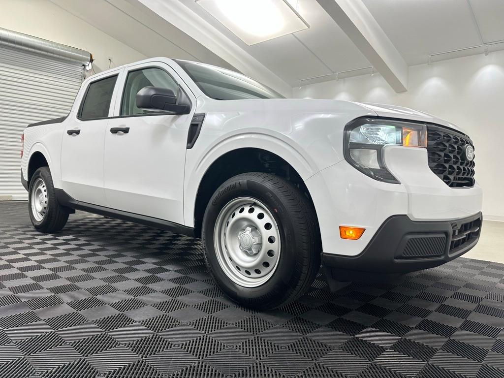 new 2025 Ford Maverick car, priced at $29,935