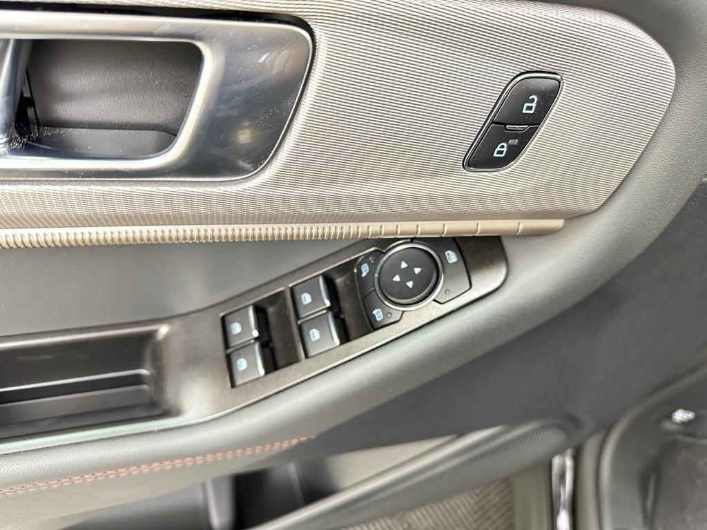new 2025 Ford Explorer car, priced at $44,810