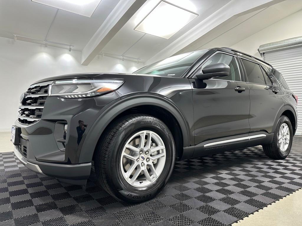 new 2025 Ford Explorer car, priced at $44,810