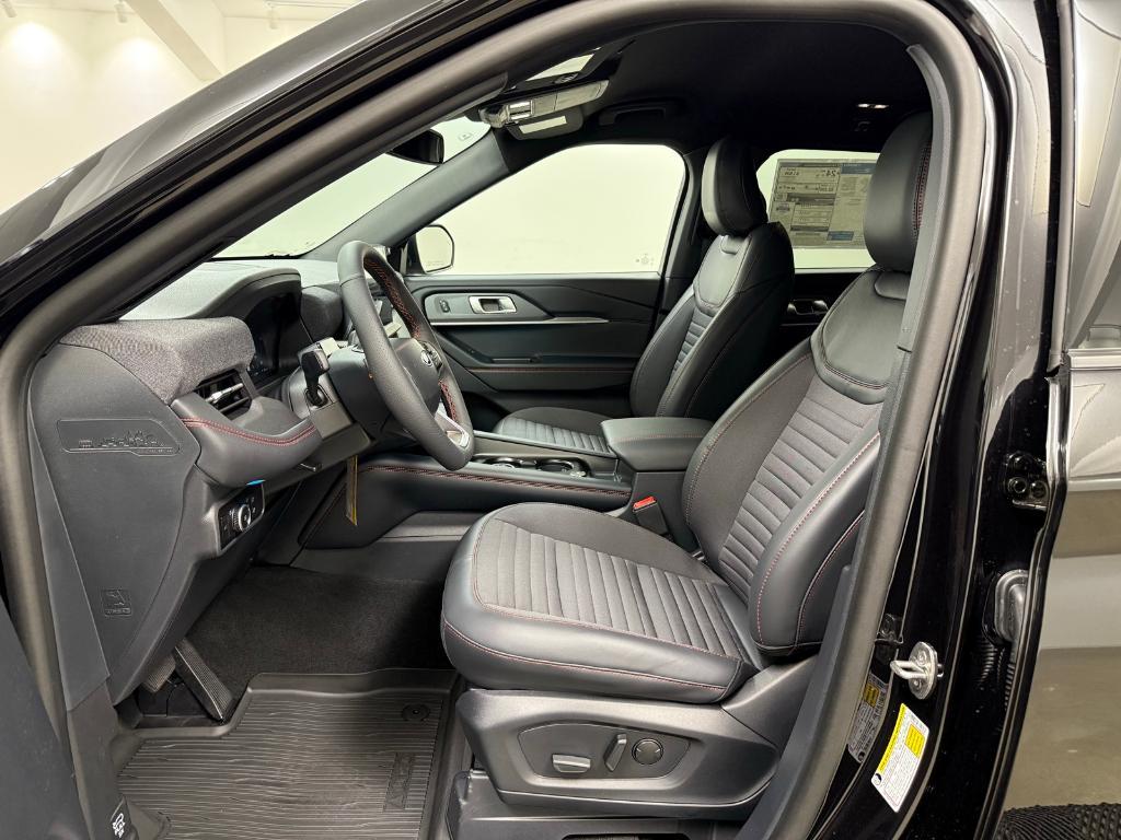 new 2025 Ford Explorer car, priced at $46,367