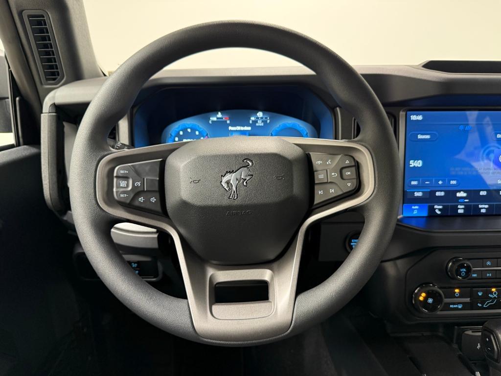 new 2025 Ford Bronco car, priced at $41,576