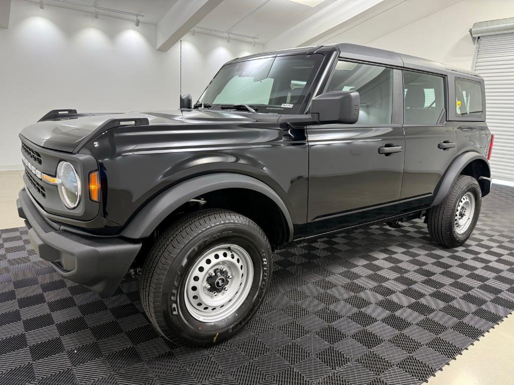 new 2025 Ford Bronco car, priced at $41,576