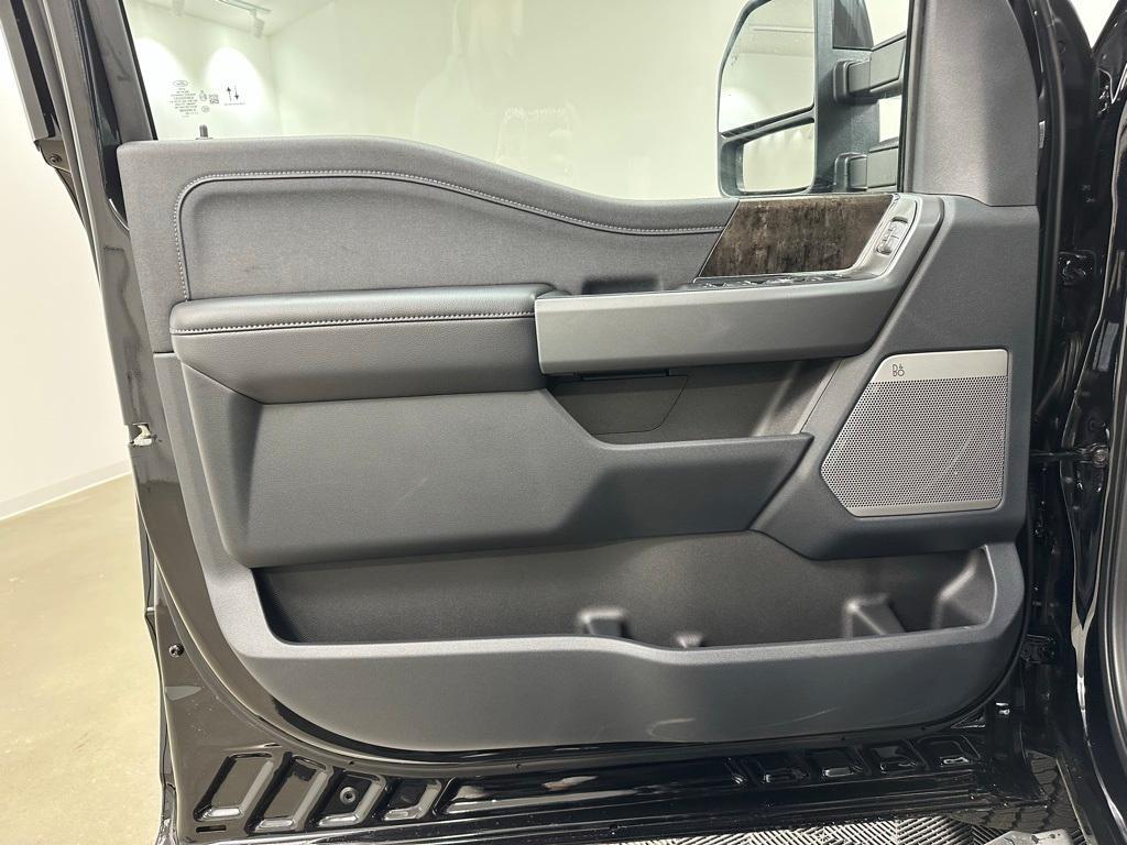 new 2025 Ford F-250 car, priced at $85,696