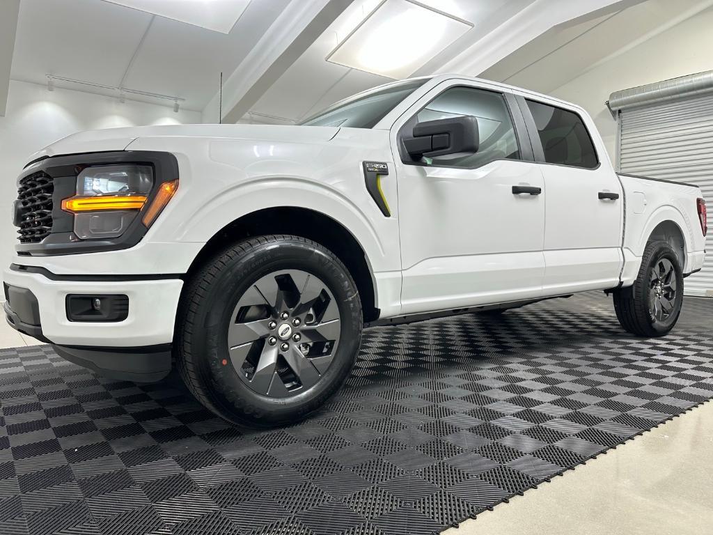 new 2025 Ford F-150 car, priced at $44,232