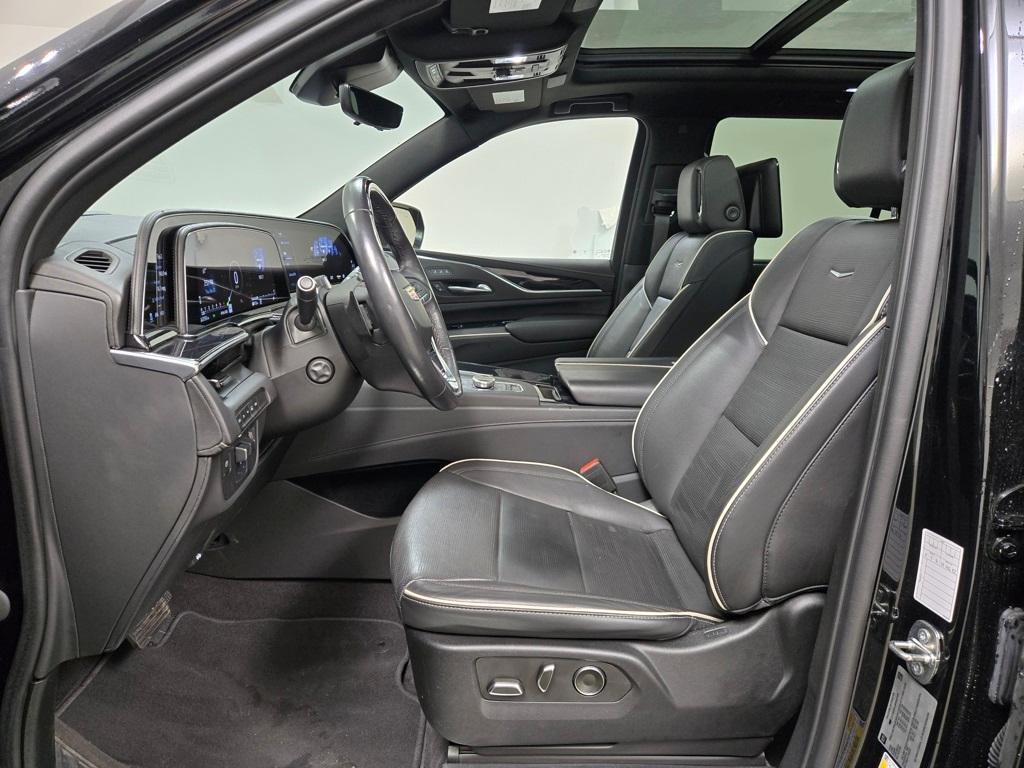 used 2023 Cadillac Escalade car, priced at $73,720