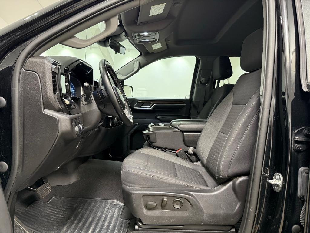 used 2023 Chevrolet Silverado 1500 car, priced at $38,880