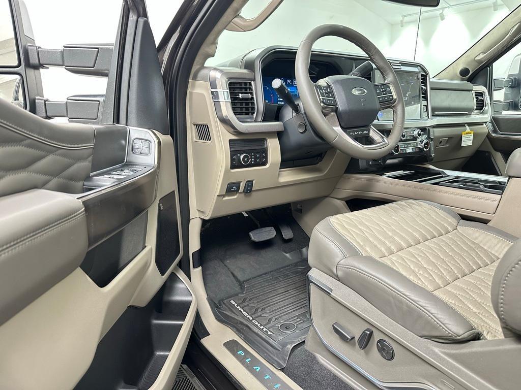 new 2025 Ford F-250 car, priced at $100,700