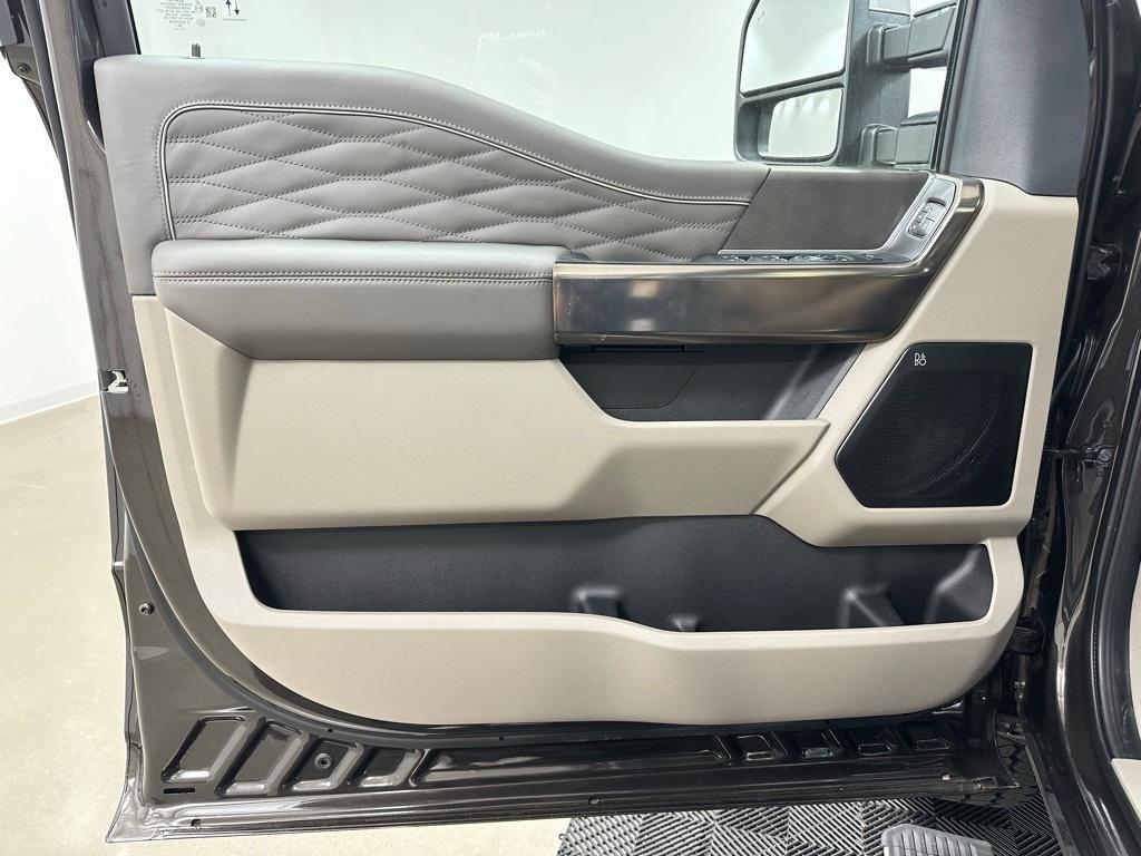 new 2025 Ford F-250 car, priced at $100,700