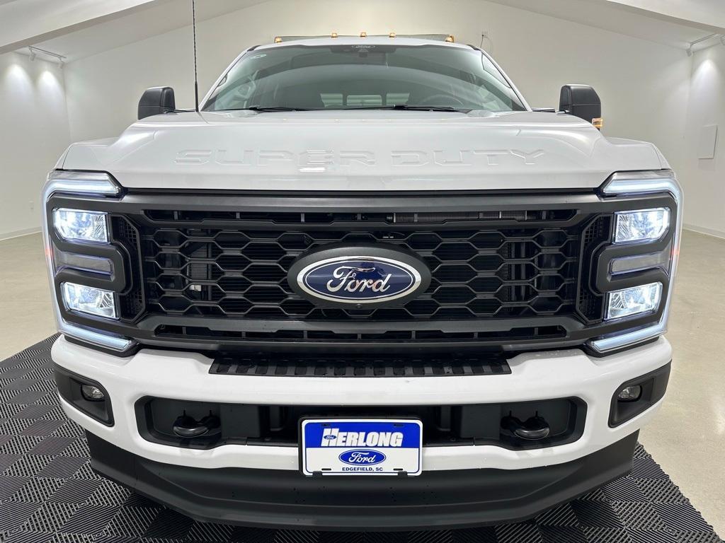 new 2025 Ford F-250 car, priced at $75,380