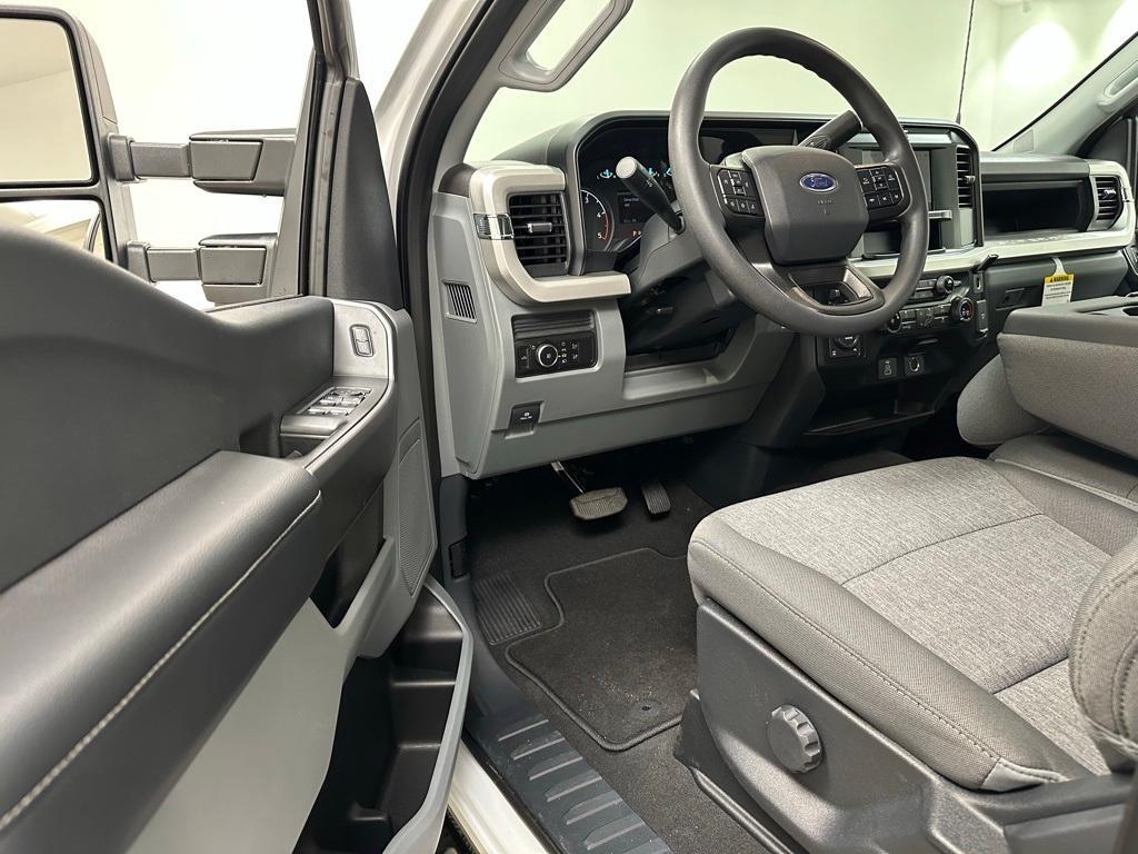 new 2025 Ford F-250 car, priced at $75,380