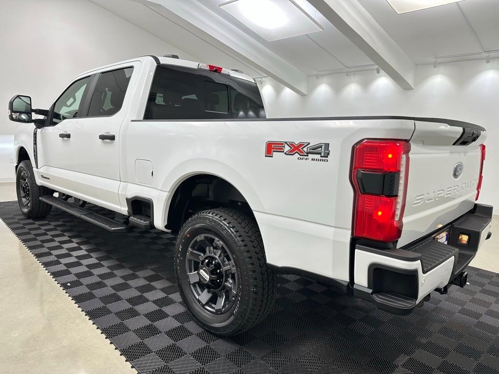 new 2025 Ford F-250 car, priced at $75,380