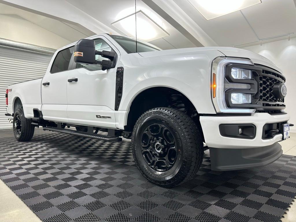 new 2025 Ford F-350 car, priced at $74,370