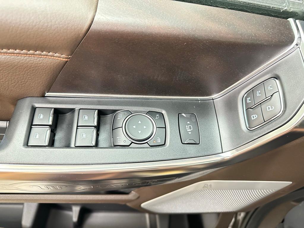 new 2025 Ford F-250 car, priced at $100,290