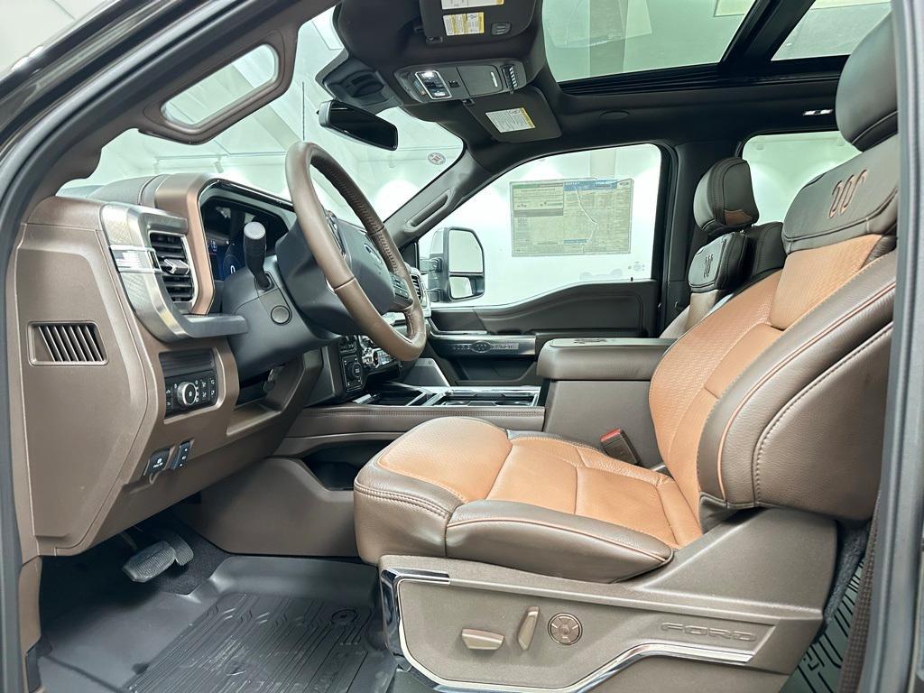 new 2025 Ford F-250 car, priced at $100,290