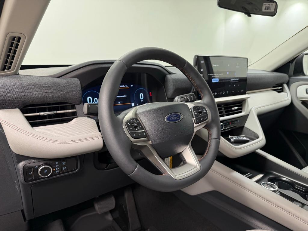 new 2025 Ford Explorer car, priced at $42,586