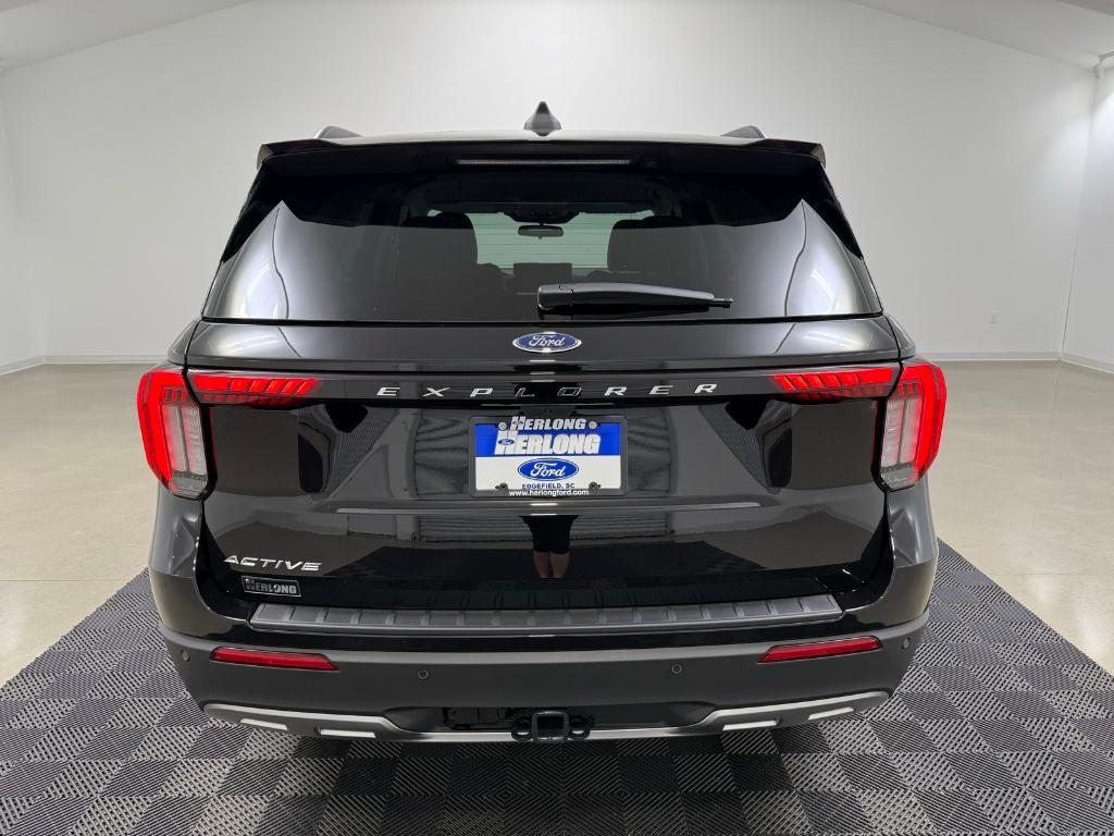 new 2025 Ford Explorer car, priced at $42,586