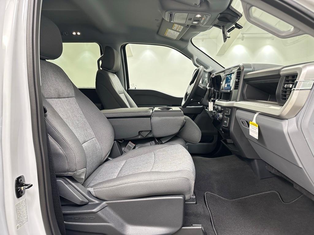 new 2025 Ford F-250 car, priced at $69,613