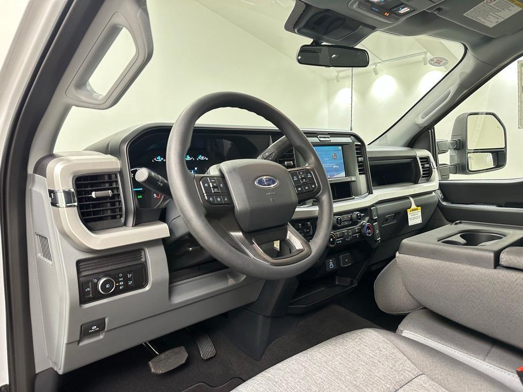 new 2025 Ford F-250 car, priced at $69,613