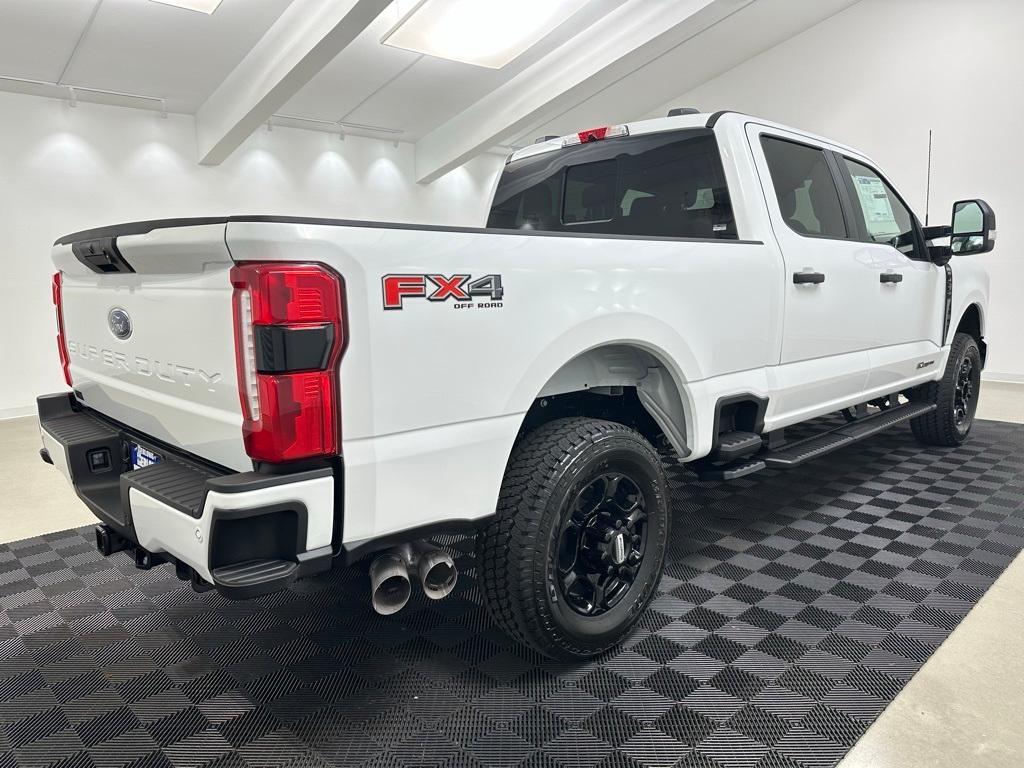 new 2025 Ford F-250 car, priced at $69,613