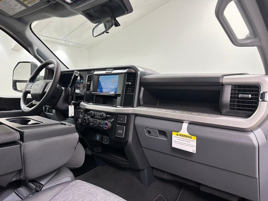new 2025 Ford F-250 car, priced at $69,613