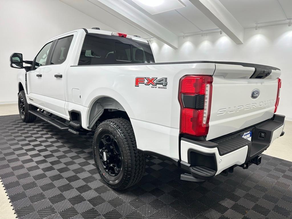 new 2025 Ford F-250 car, priced at $69,613
