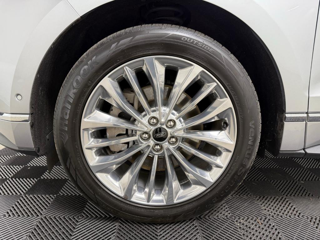 used 2024 Ford Edge car, priced at $33,580