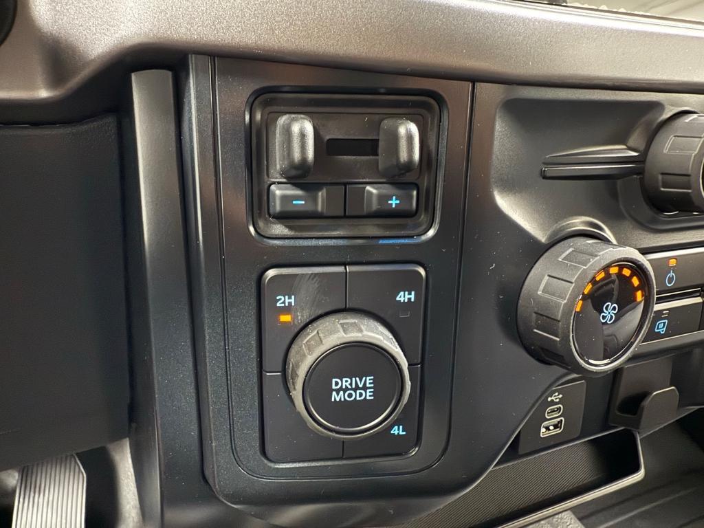 new 2025 Ford F-150 car, priced at $47,713