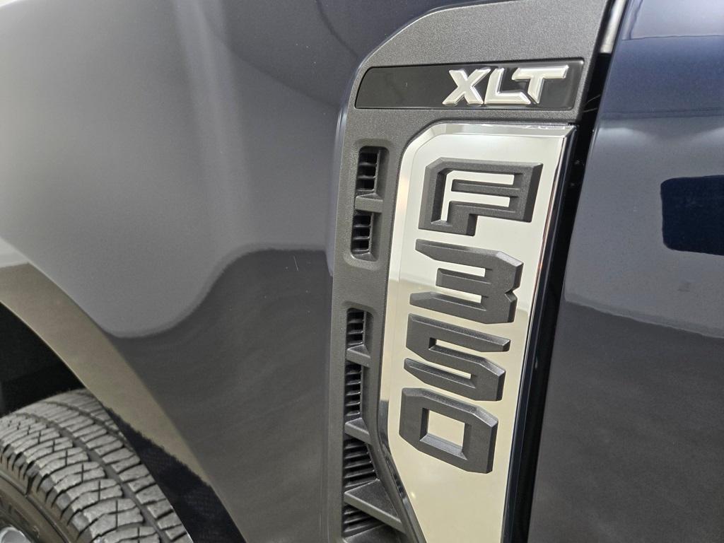 new 2025 Ford F-350 car, priced at $77,825